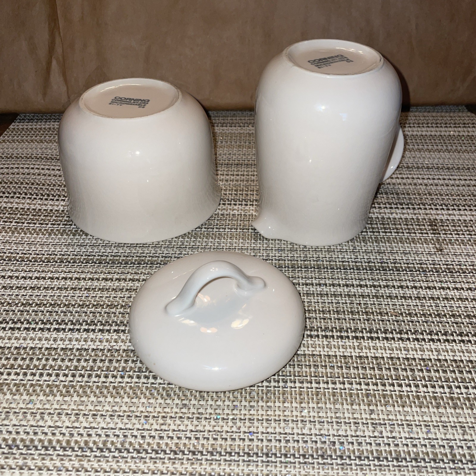 Corelle by Corning SANDSTONE Sugar Bowl w Lid and Creamer-Vintage !
