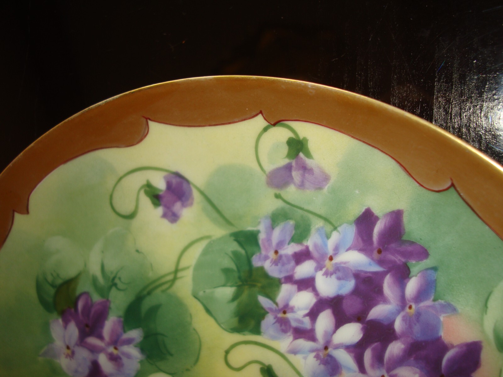 HAVILAND LIMOGES HAND PAINTED PLATE PICKARD ARTIST “MICHEL” VIOLETS &GOLD 8 1/2″