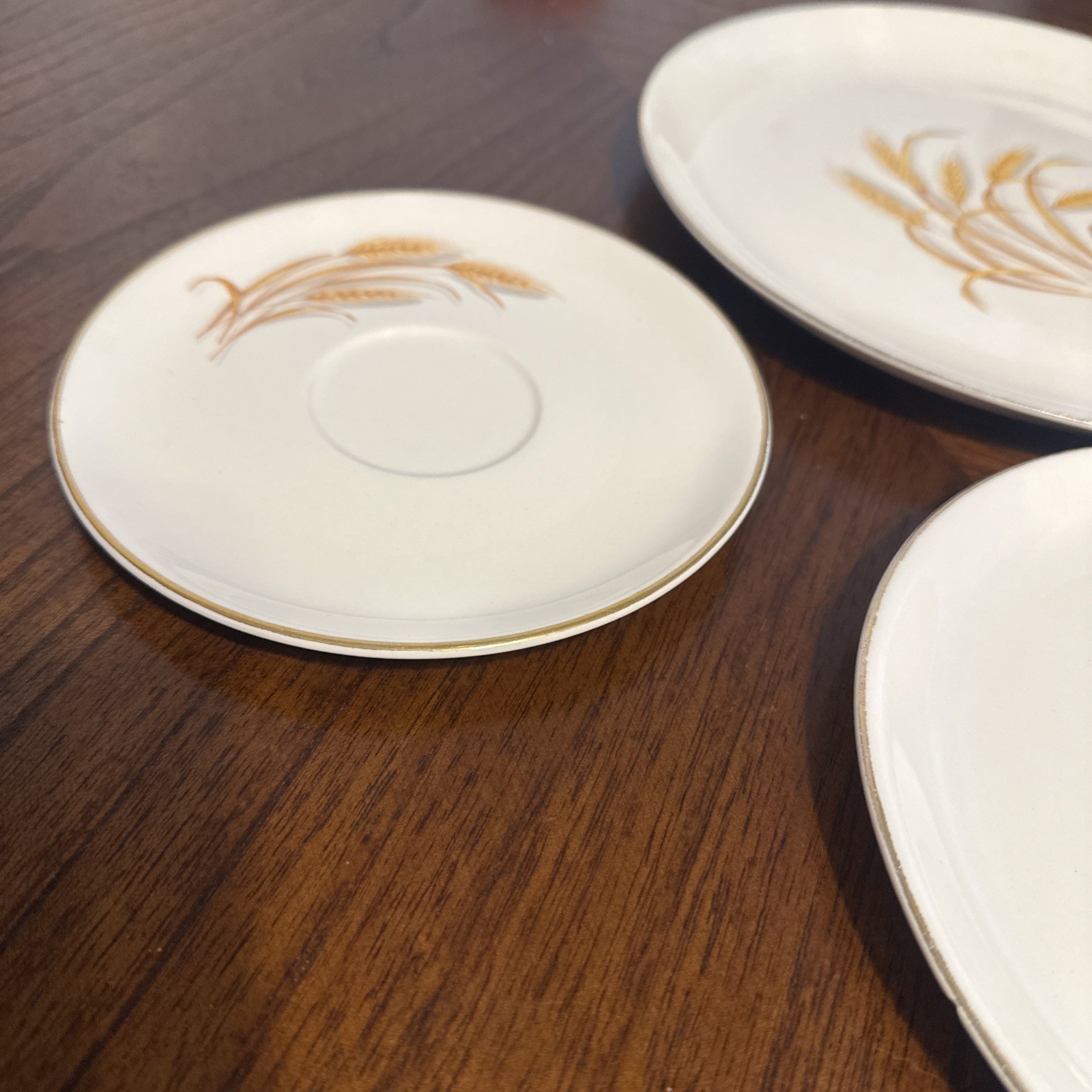 Vintage Golden Wheat Dishes Set Of Four Cup ,Saucer, And Two Plates.