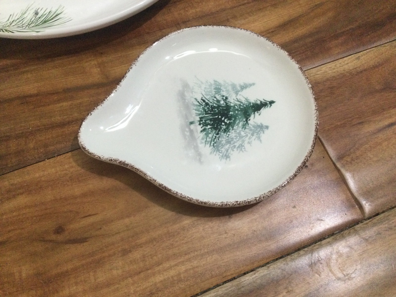 Robert Stanley Home Collection Pine Holiday Forest serving bowl+spoon rest
