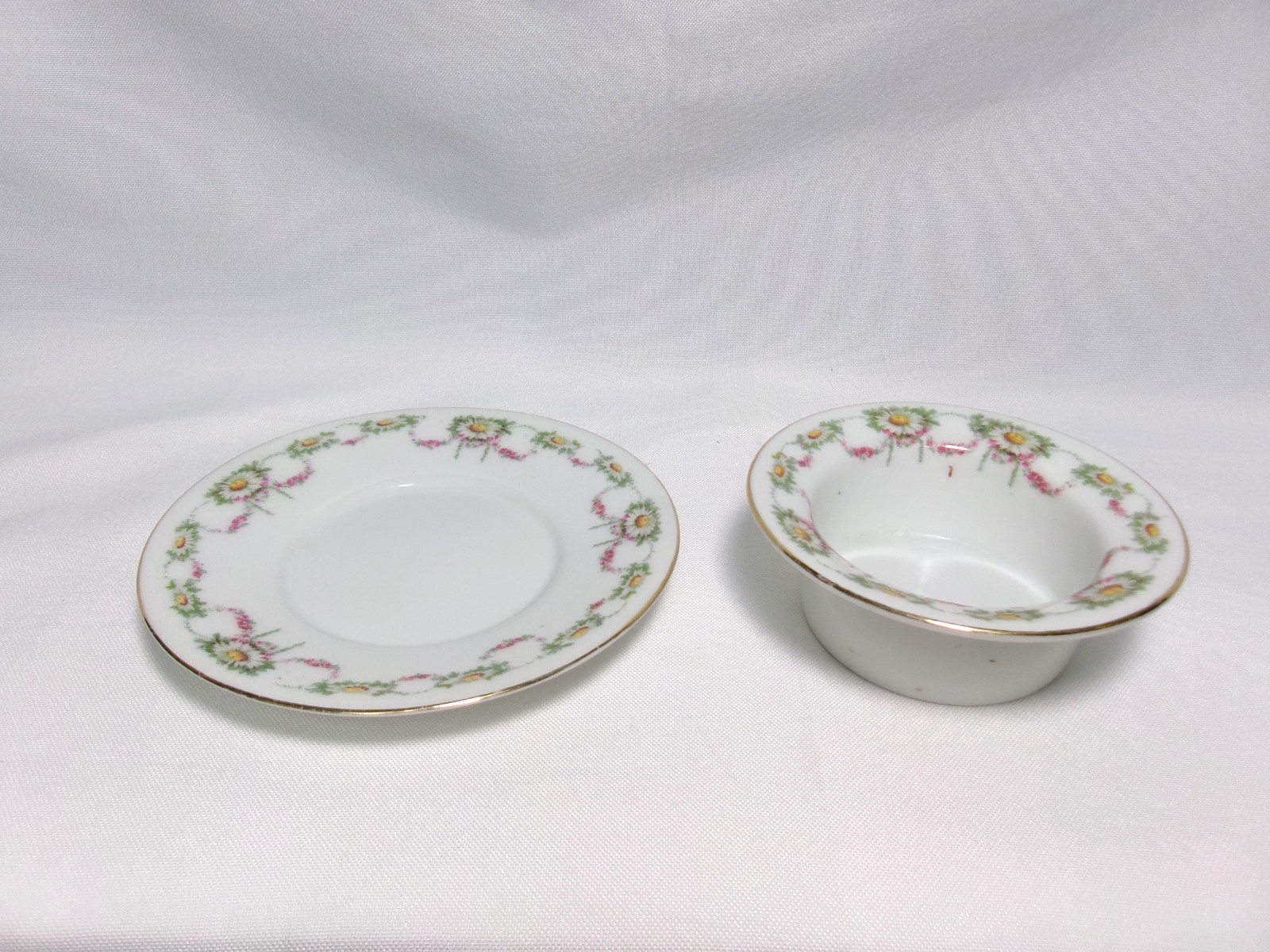 Gorgeous Victorian Antique Porcelain Ramekin & Underplate by Victoria, Austria