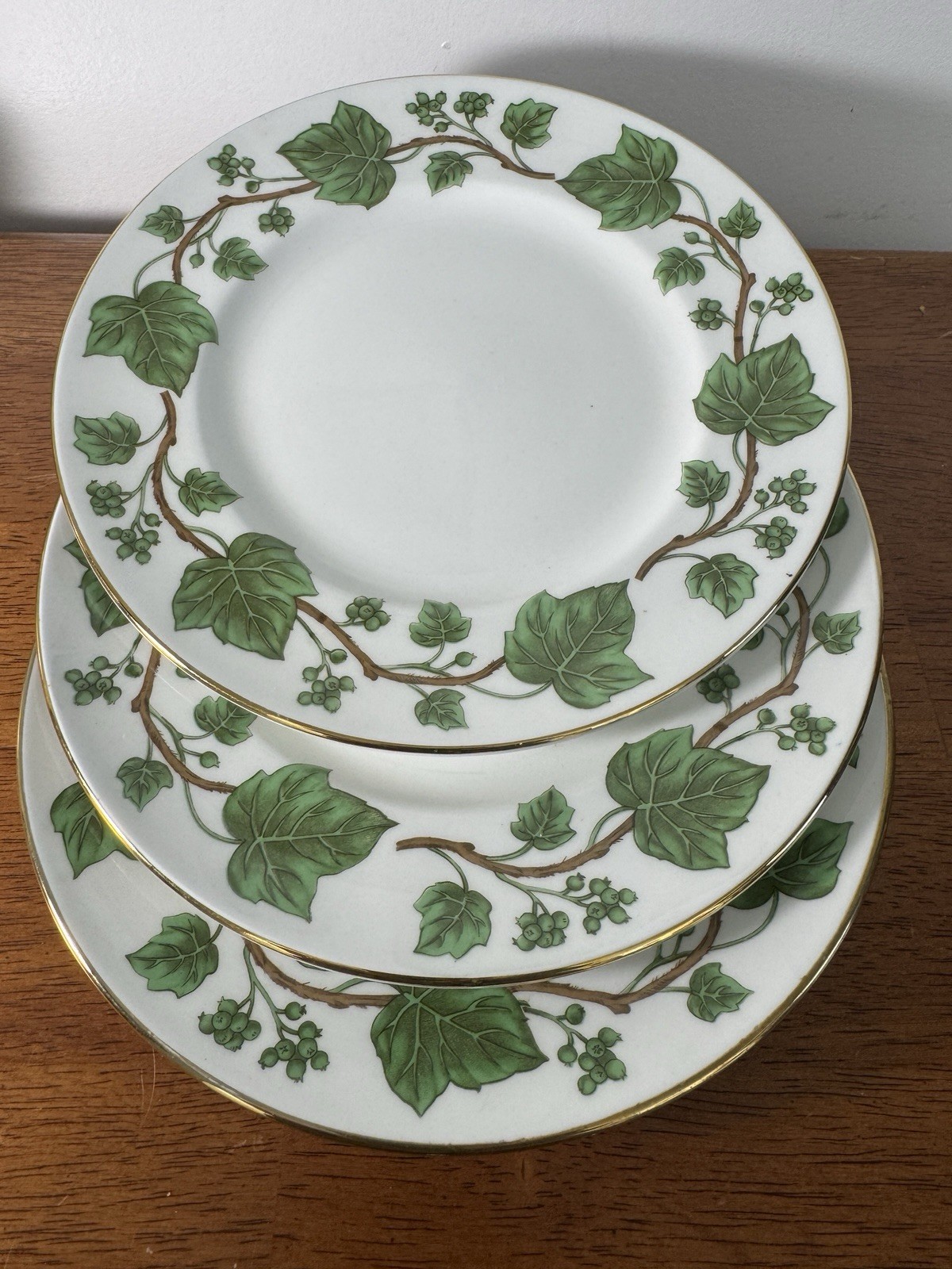 Vintage Crown Staffordshire Fine Bone China England Cup & Plates Green Ivy