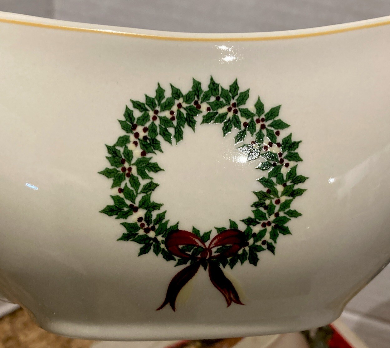 MerryBrite Stoneware Gravy Boat Holiday Home Collection with Wreath *NICE*