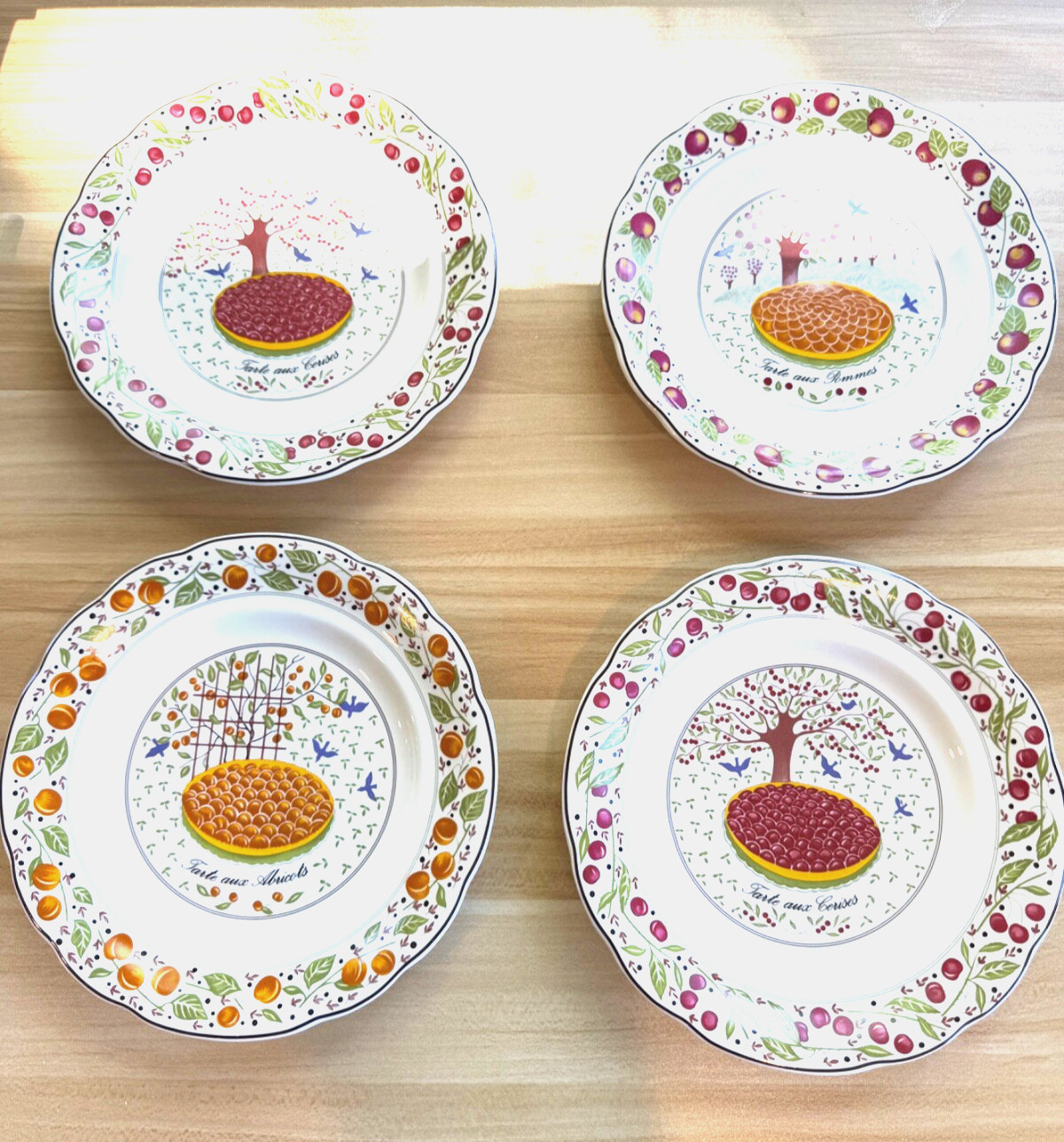 French Gien for Crate & Barrel “LES TARTES” Dessert Plates Abricot/Pomme/Cerise