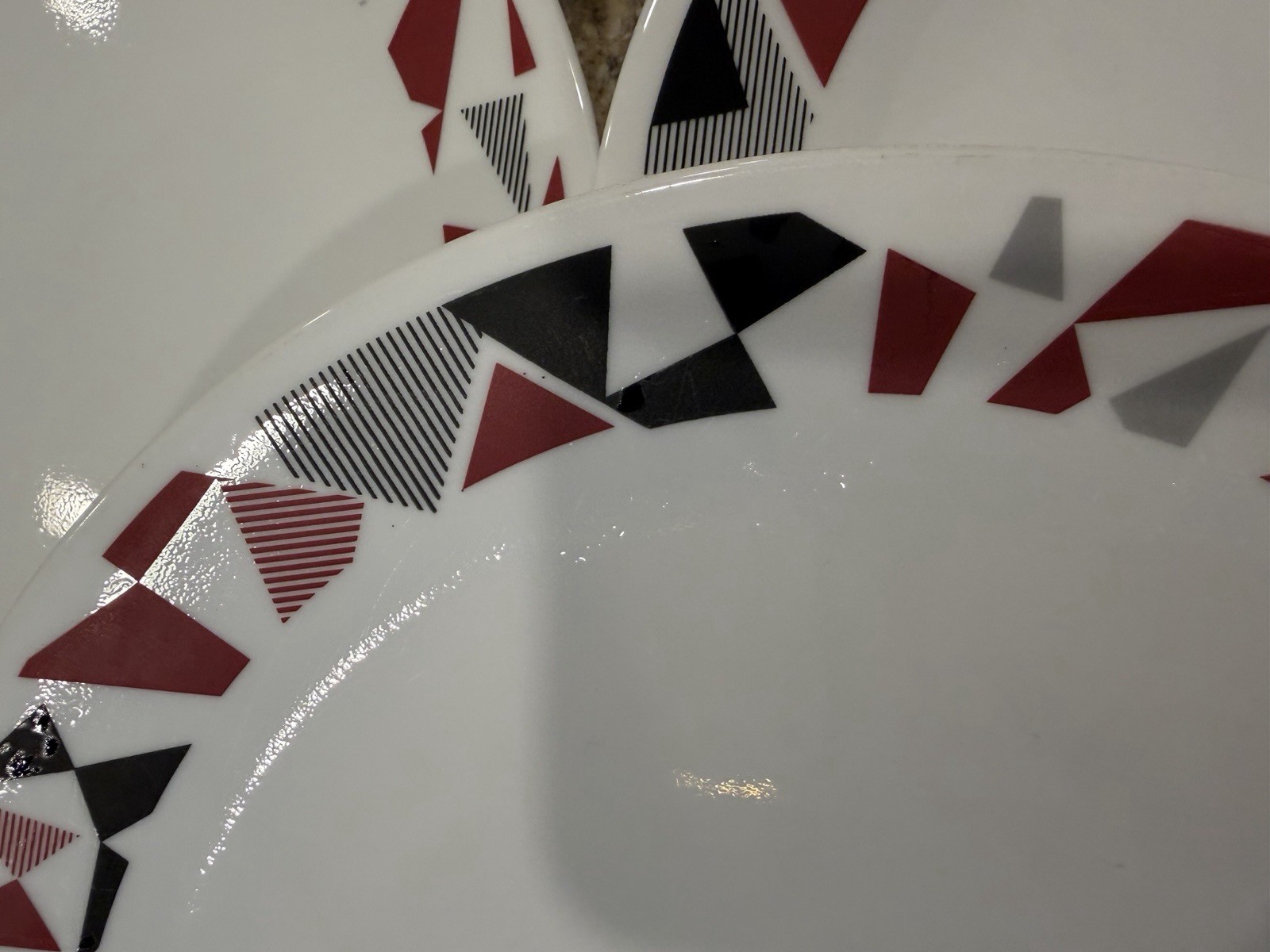 Corelle MOSAIC RED Set of 5 Dinner Plates White w/ Red & Black Geometric 10.25”