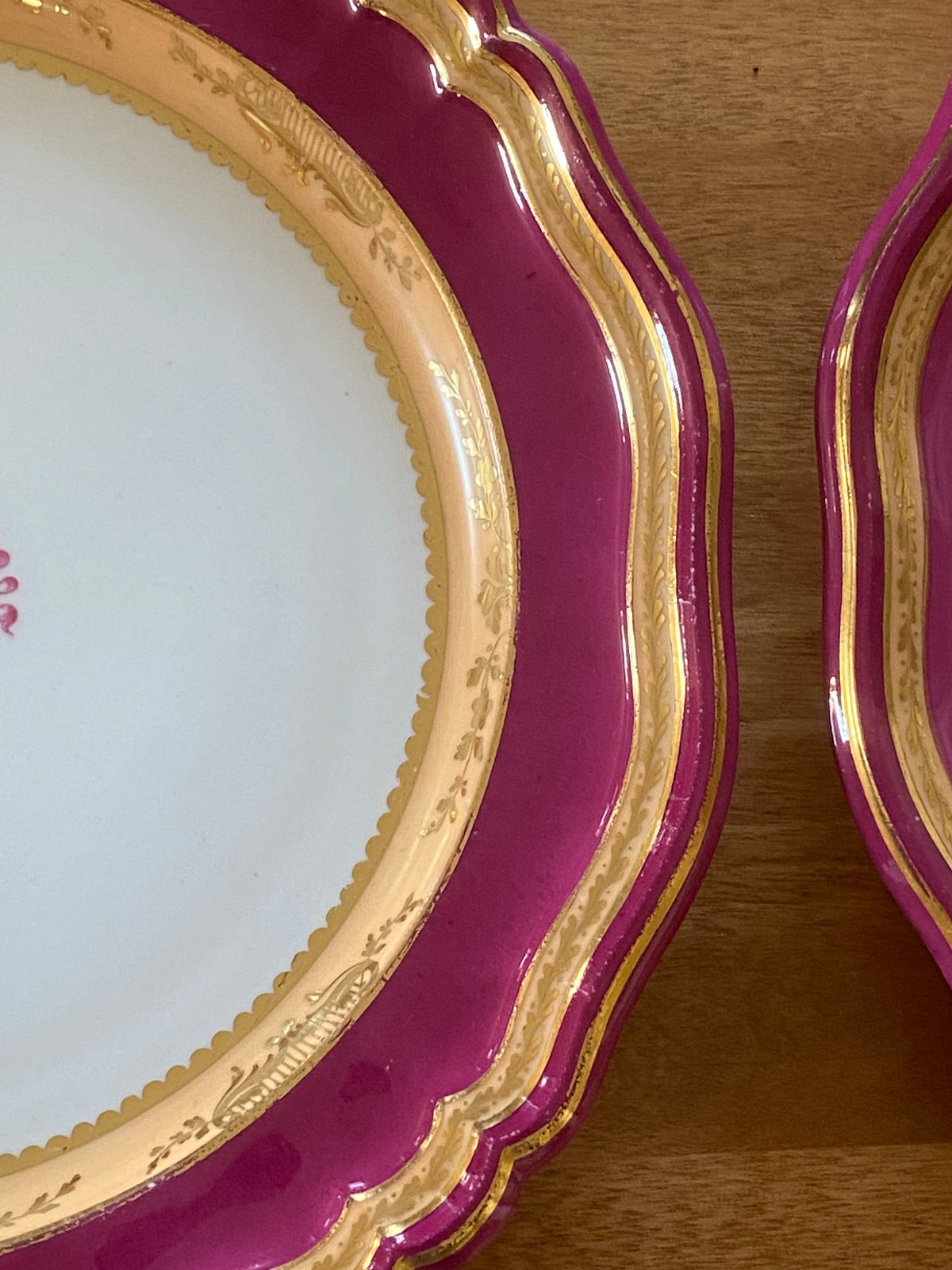 Antique 1850 – 1875 Paris Porcelain Set 4 Neoclassical Gilt Cabinet Plates