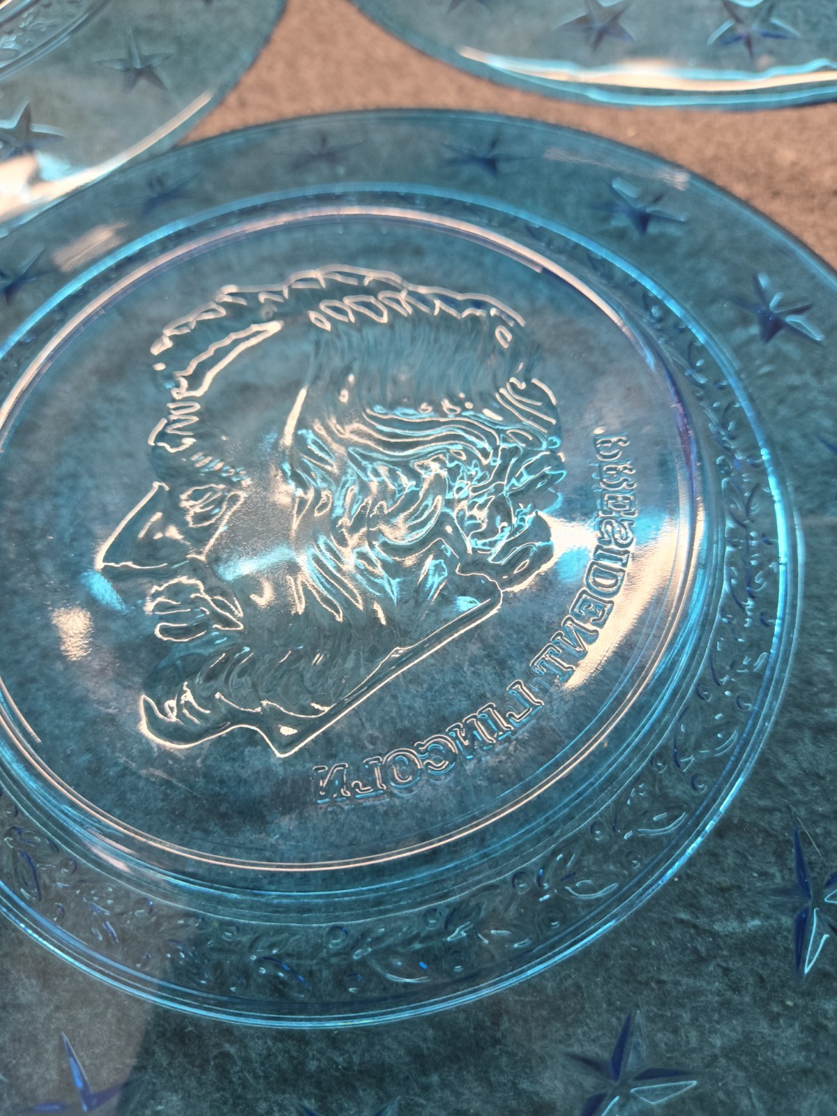 3 Collectable 8” Blue Wheaton Glass President Plates Washington Lincoln