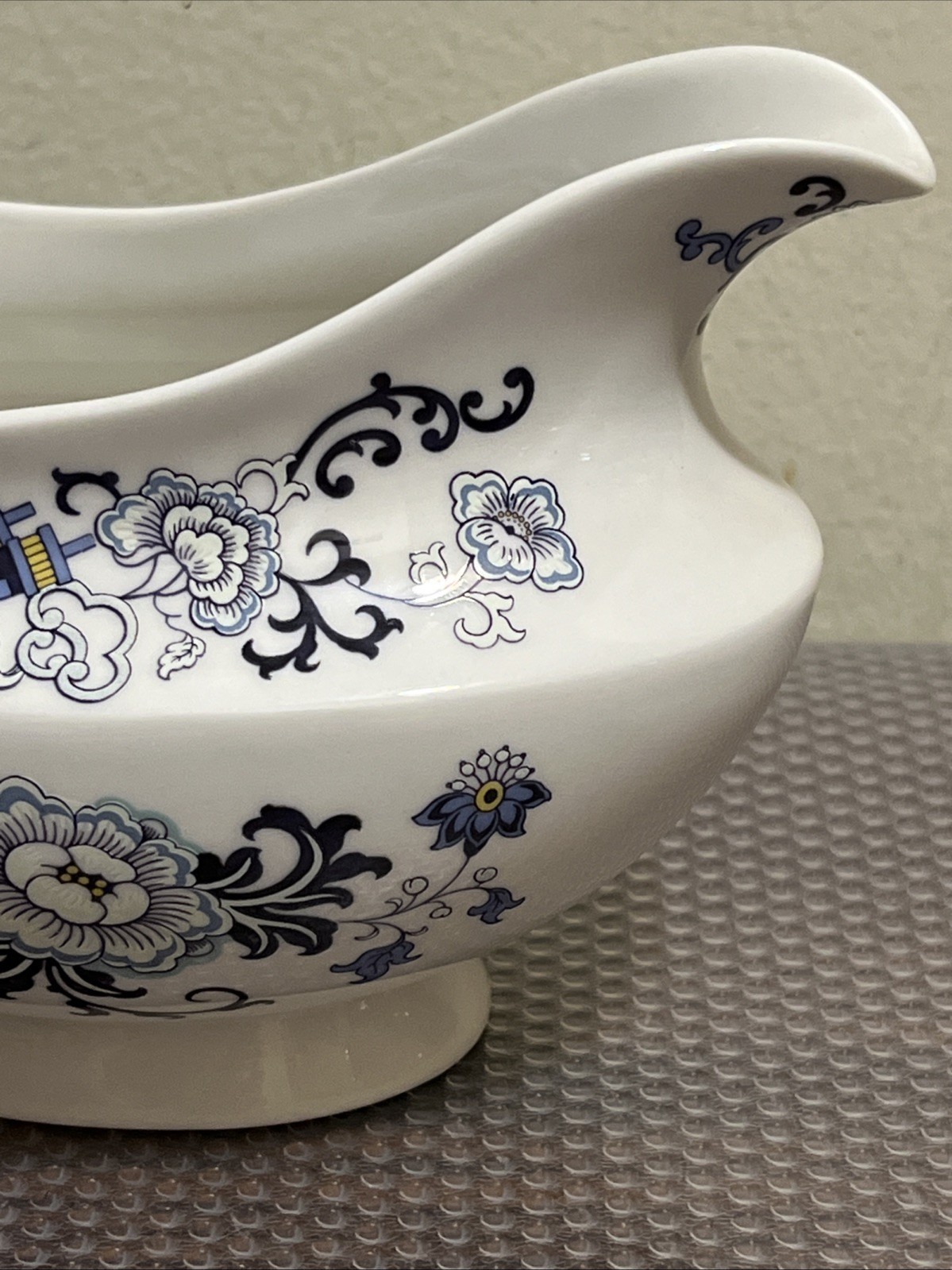 Royal Doulton NANKIN Gravy Boat & Underplate – TC 1091
