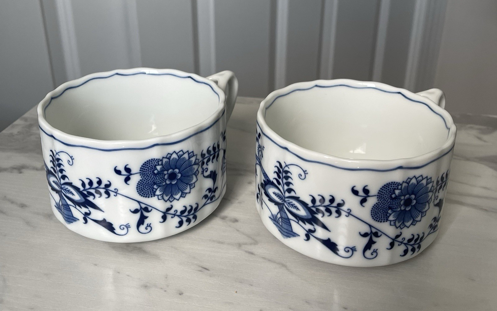 TWO 12 oz Soup Mug BLUE DANUBE Split Handle Mug Japan Banner Ribbon Mark 4 1/4″