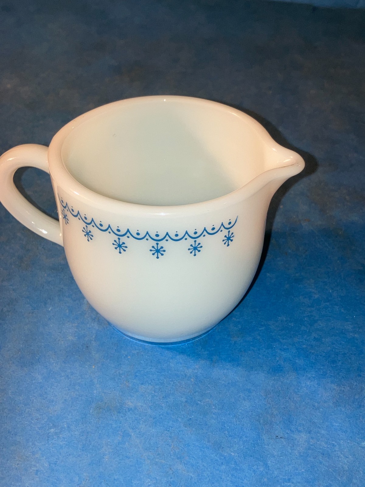 Pyrex Sugar Bowl and Creamer Set Snowflake Blue, with Lid and Box
