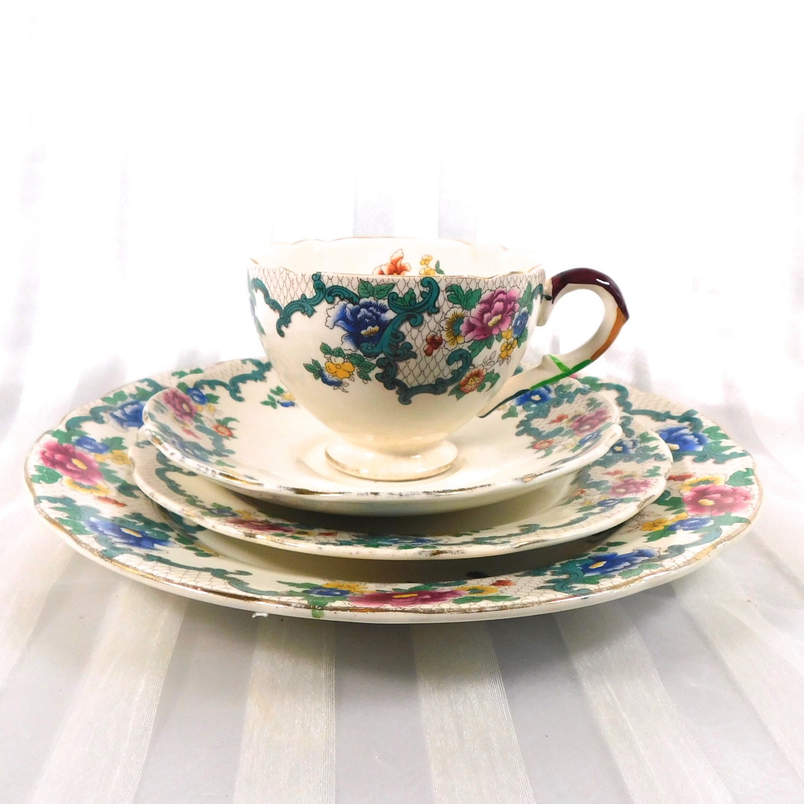 Royal Cauldron Four Piece Luncheon Set in Victoria # 26130