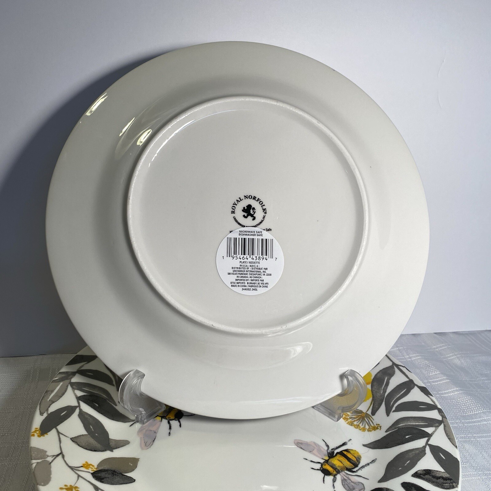 4 Piece Set Royal Norfolk Wht. BumbleBee Flower Yellow And Gray Dinner Plates