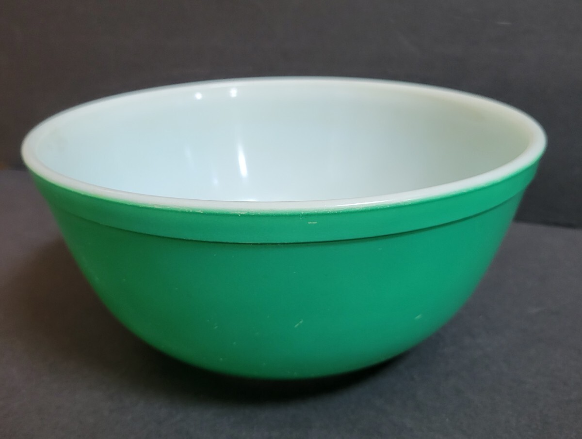 Pyrex Primary Colors Mixing Nesting Bowls – set of 5 Vintage