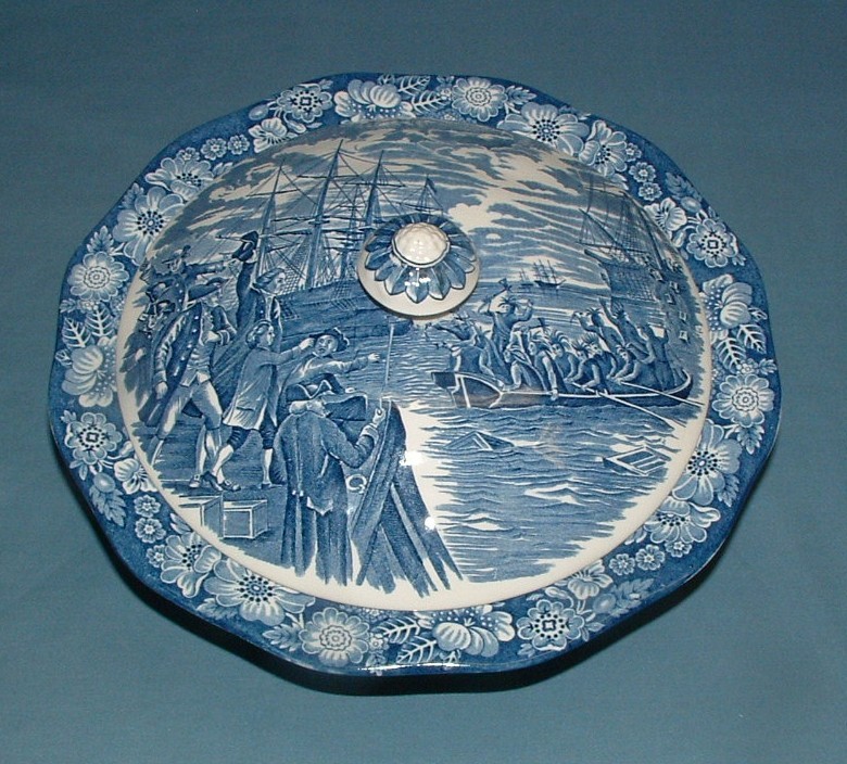 LIBERTY BLUE “BOSTON TEA PARTY” COVERED SERVING BOWL – HISTORIC COLONIAL SCENES