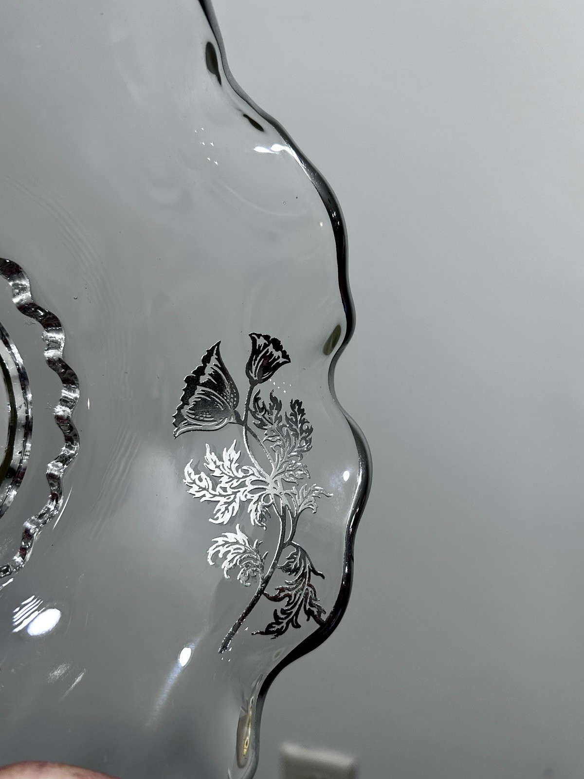 Silver City Glass 8” Ruffled Serving Bowl Dish Sterling Overlay Flanders Poppy