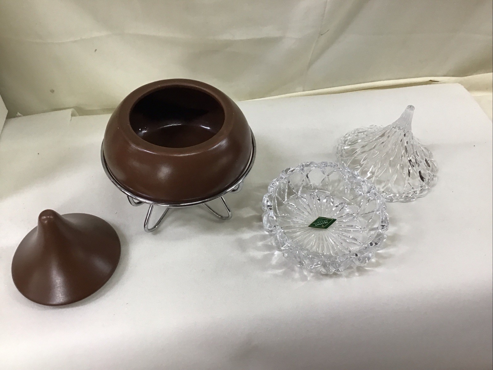Hershey’s Kiss Crystal Candy Dish & Hersheys Fondue Set W/ Original Boxes L2