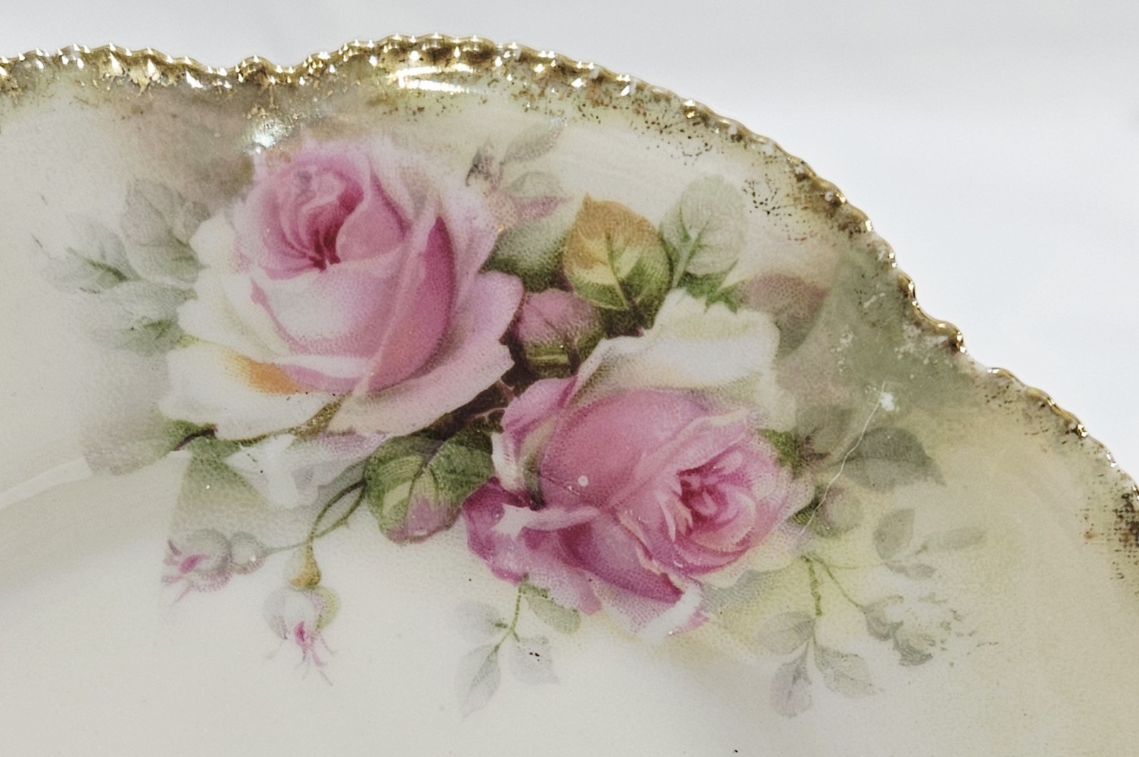Antique RS Prussia Germany 6 3/8″ Dessert Plate Pink Roses Green & Gold Gilt Rim
