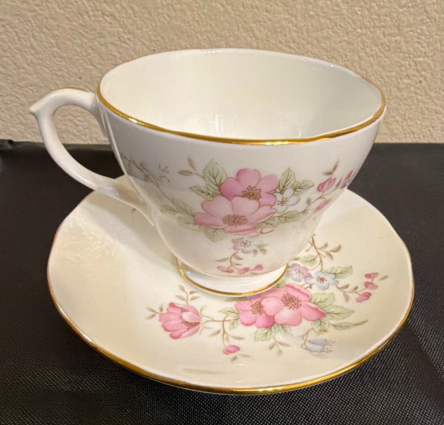 Royal Winchester Bone China Floral Tea Cup & Saucer Set, Gold Trim