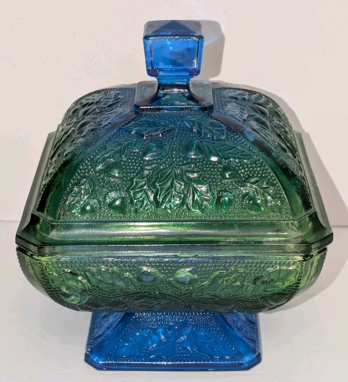 Vintage Jeannette Blue Green Ombre Acorn & Oak Leaf Glass Lidded Candy Dish