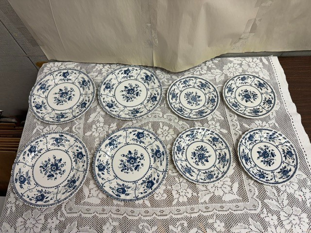 Johnson Brothers INDIES BLUE – 4 Luncheon Plates 8 5/8″ & 4 Dessert Plates 6 3/4