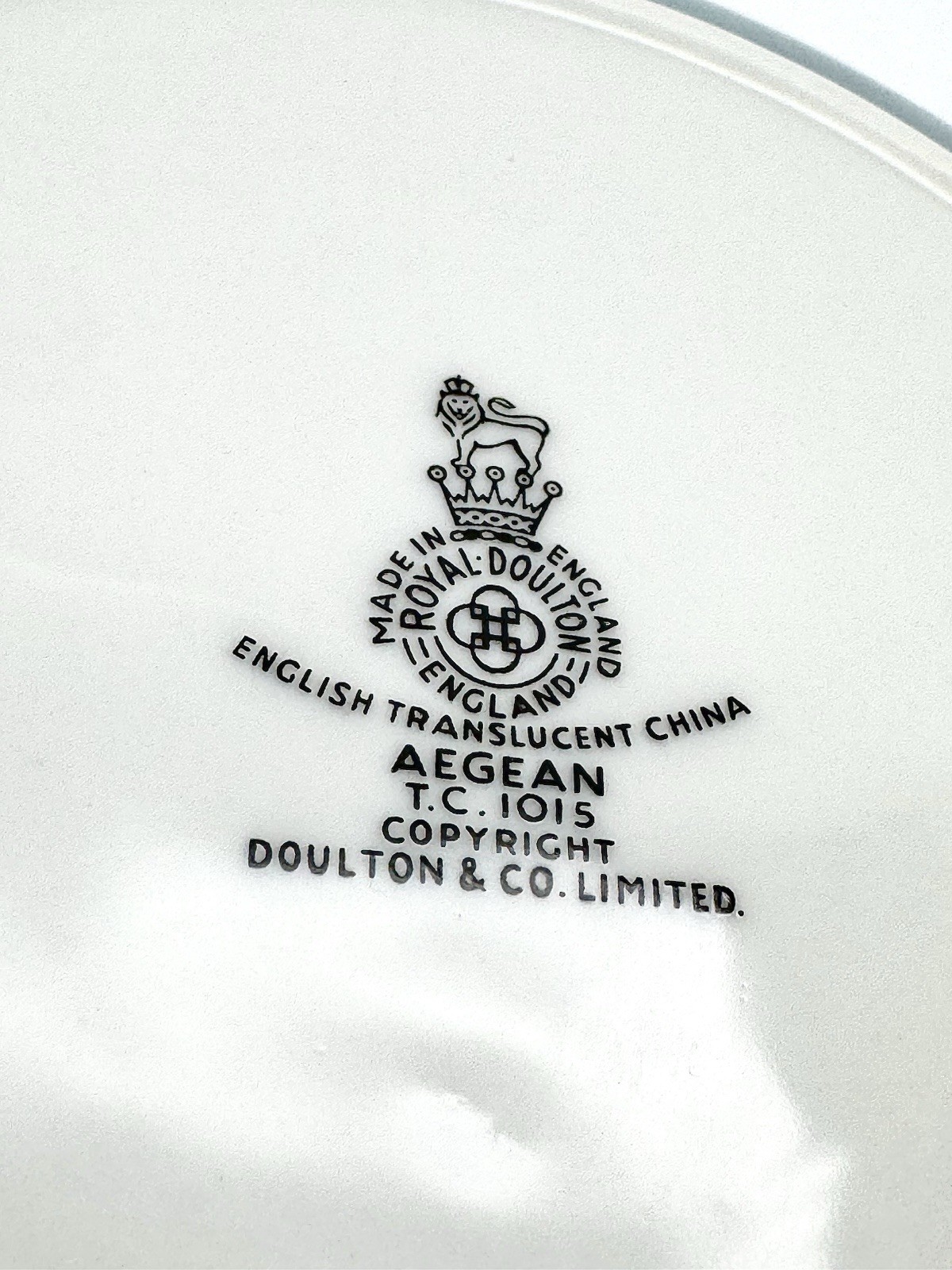 Royal Doulton Aegean – Coupe Cereal Bowls 6 3/4”, Set of 4