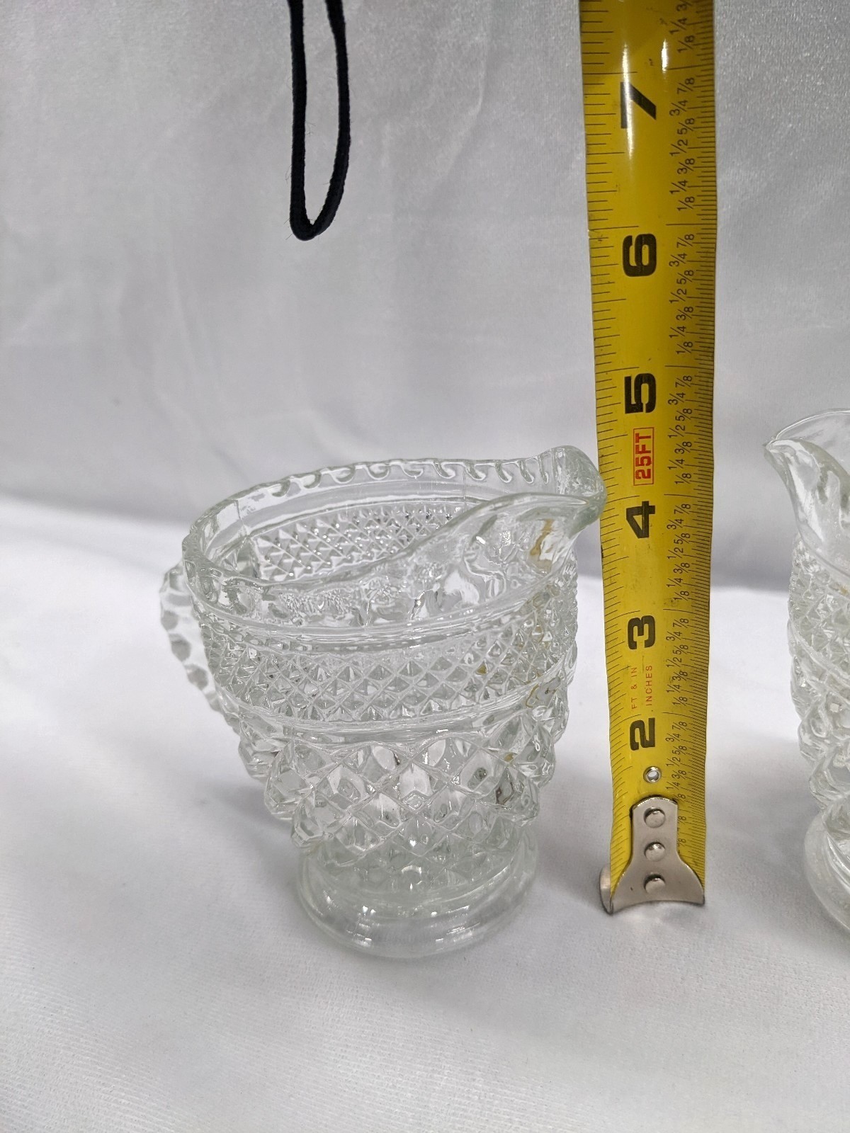 Vtg Anchor Hocking Wexford Pressed Glass Creamers Lot Of 2 Diamond Cut Pattern
