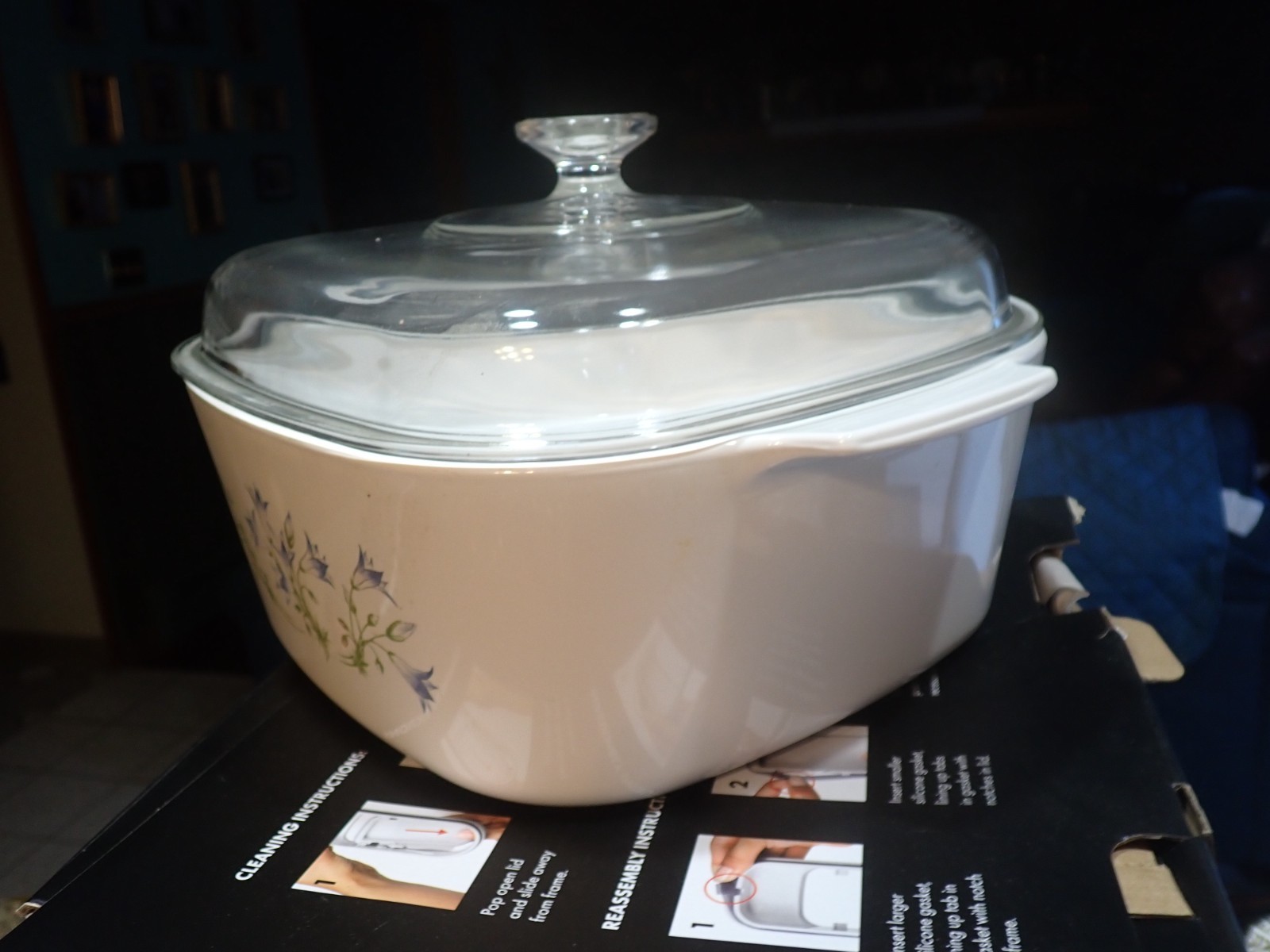 Corning Ware Blue Dusk A-3-B 3 Liter With Pyrex A-9-C Lid white purple