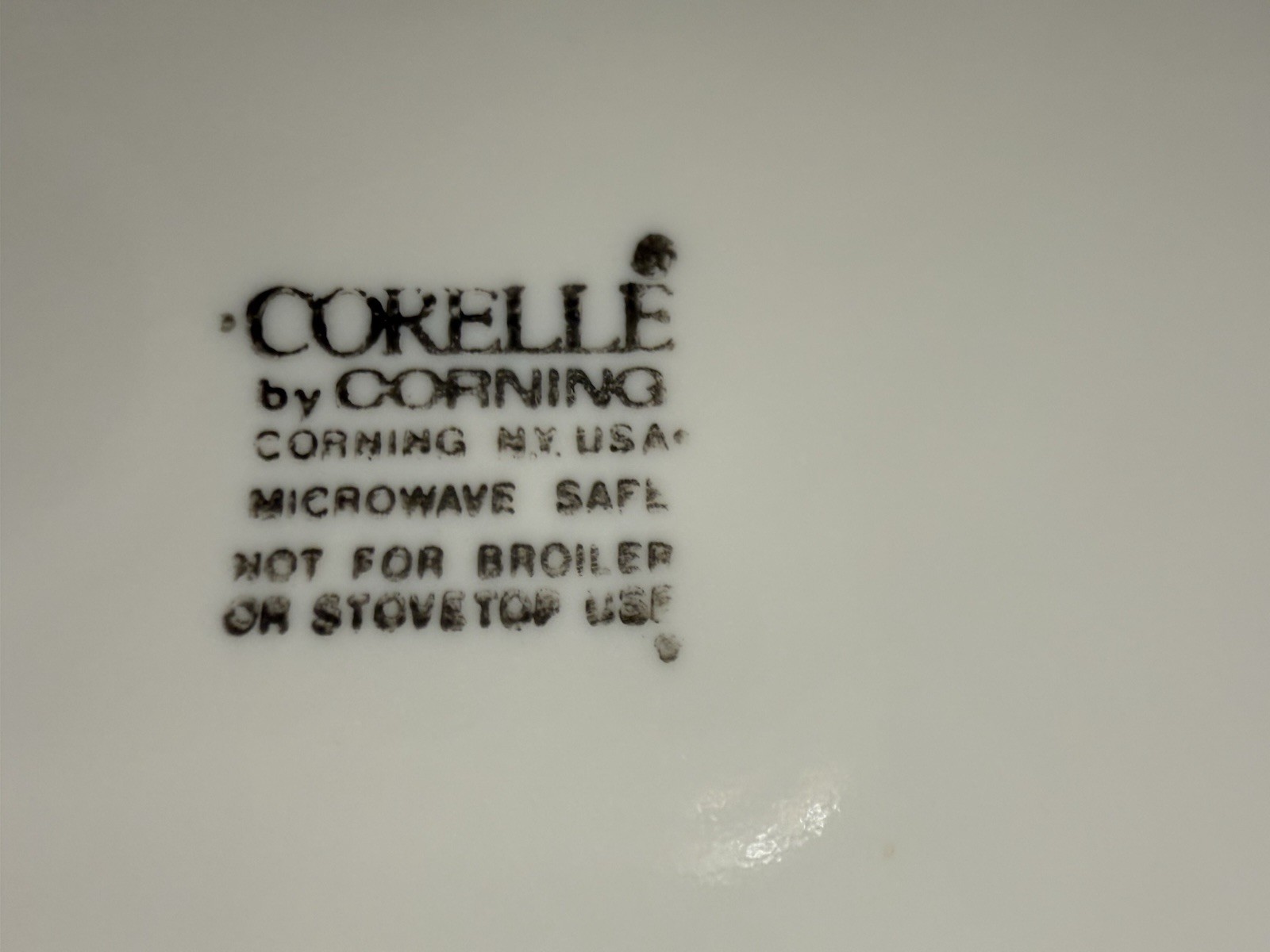 8 Vintage Corelle by Corning Granny Cottage Needlepoint 7.25″ Bread Plates