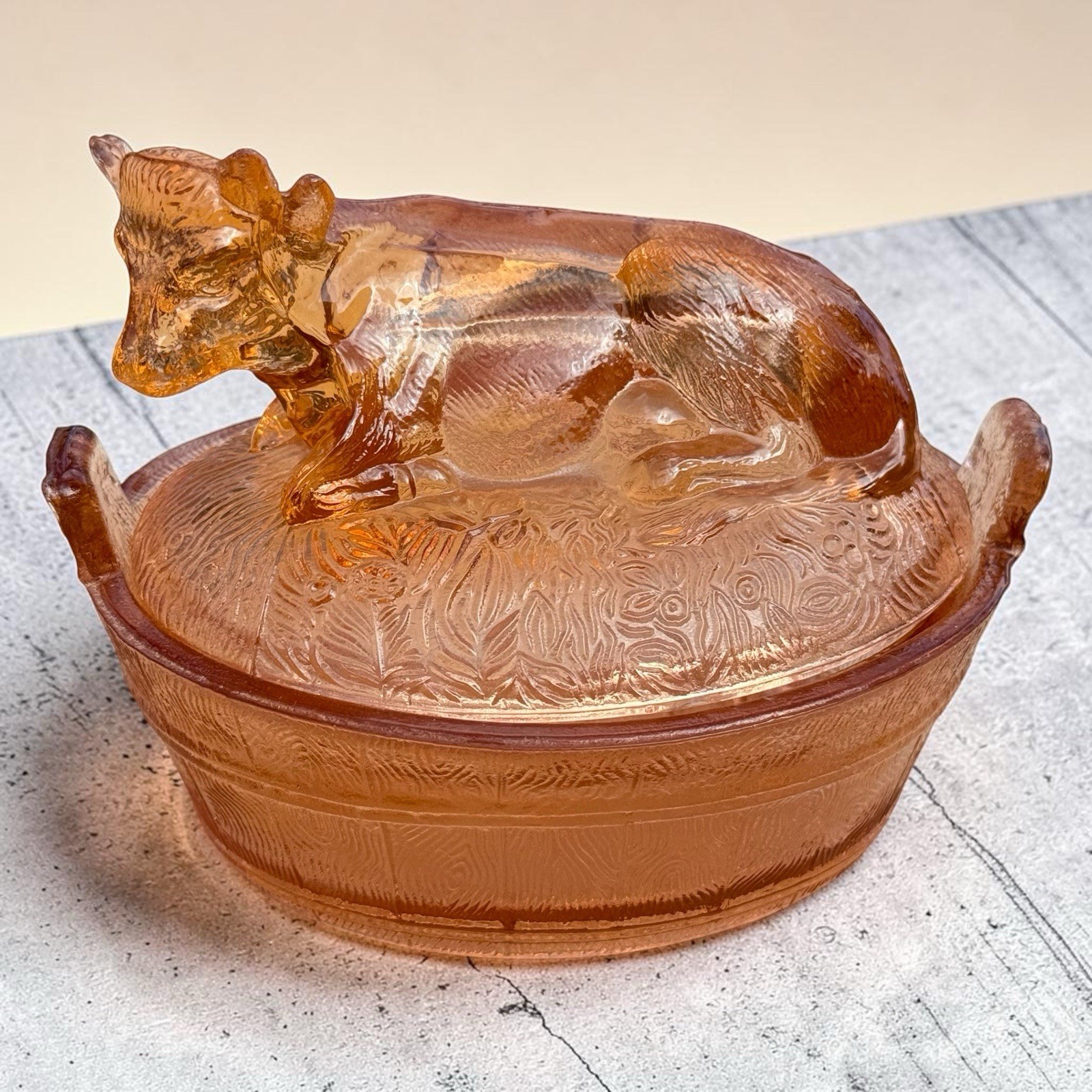 Vintage Cow on Hay Nest Barrel Pink Glass Candy Trinket Dish 5” in Length