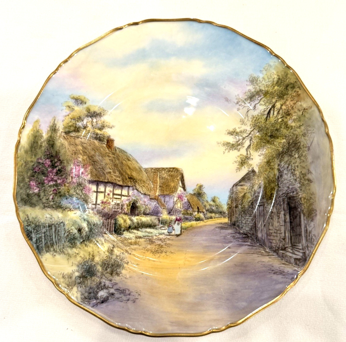 Royal Worcester 1950 Little Comberton Serving Bowl Signed J Smith Pristine 10⅝”