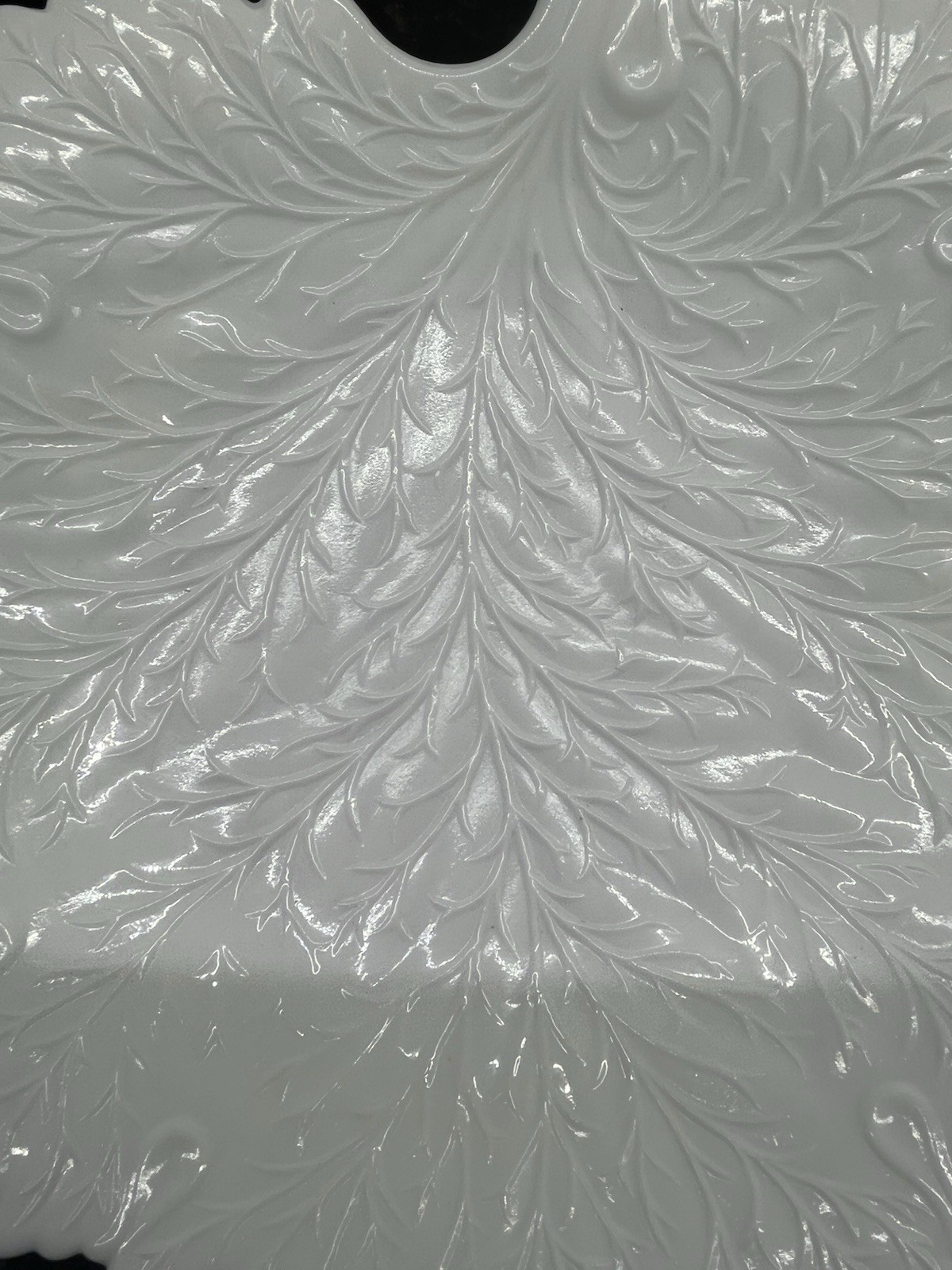 Fenton Embossed Milk Glass Leaf Dish 624 Vintage