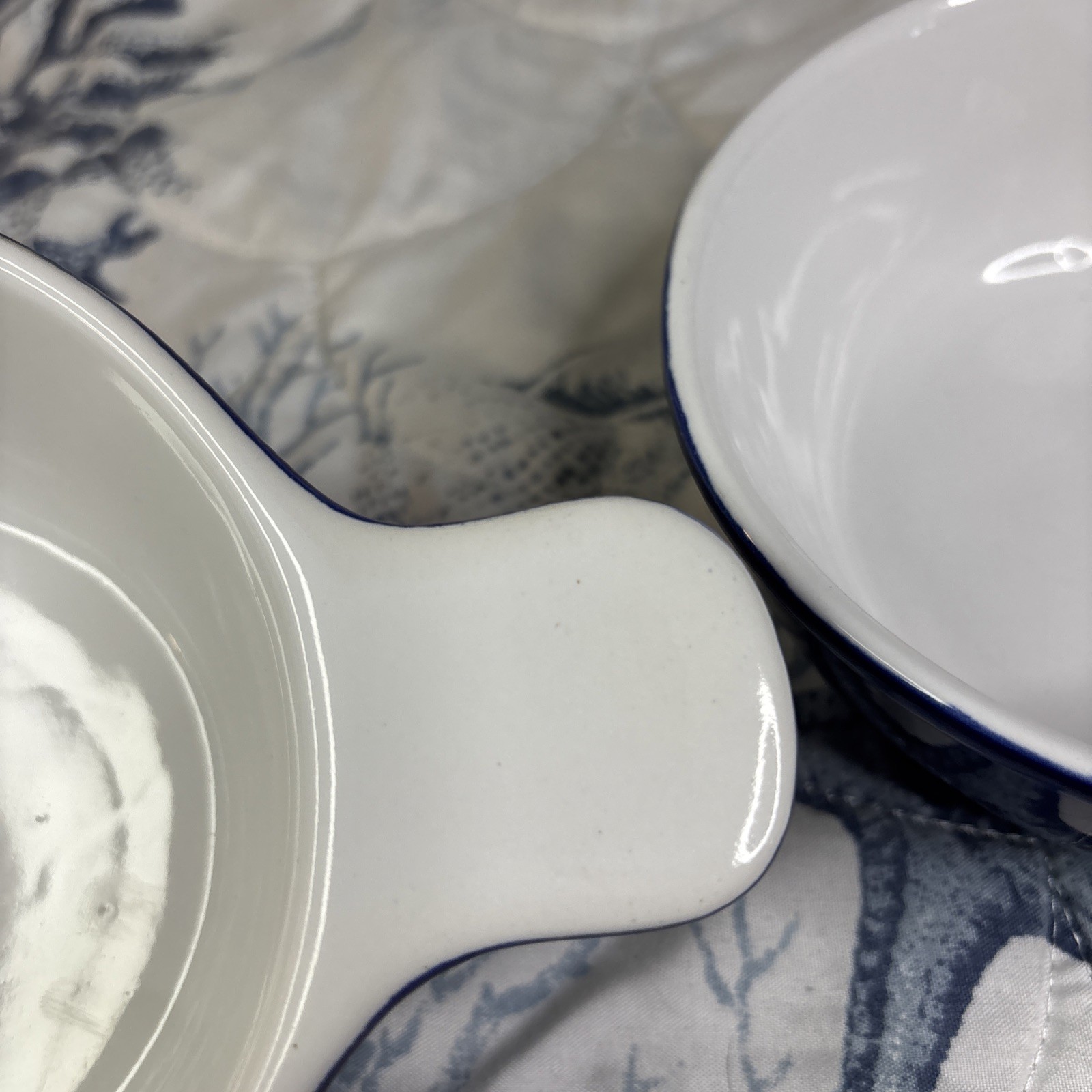 2 Navy Blue & White Interior Nesting Grab Stoneware Matching Bowls-Very Durable