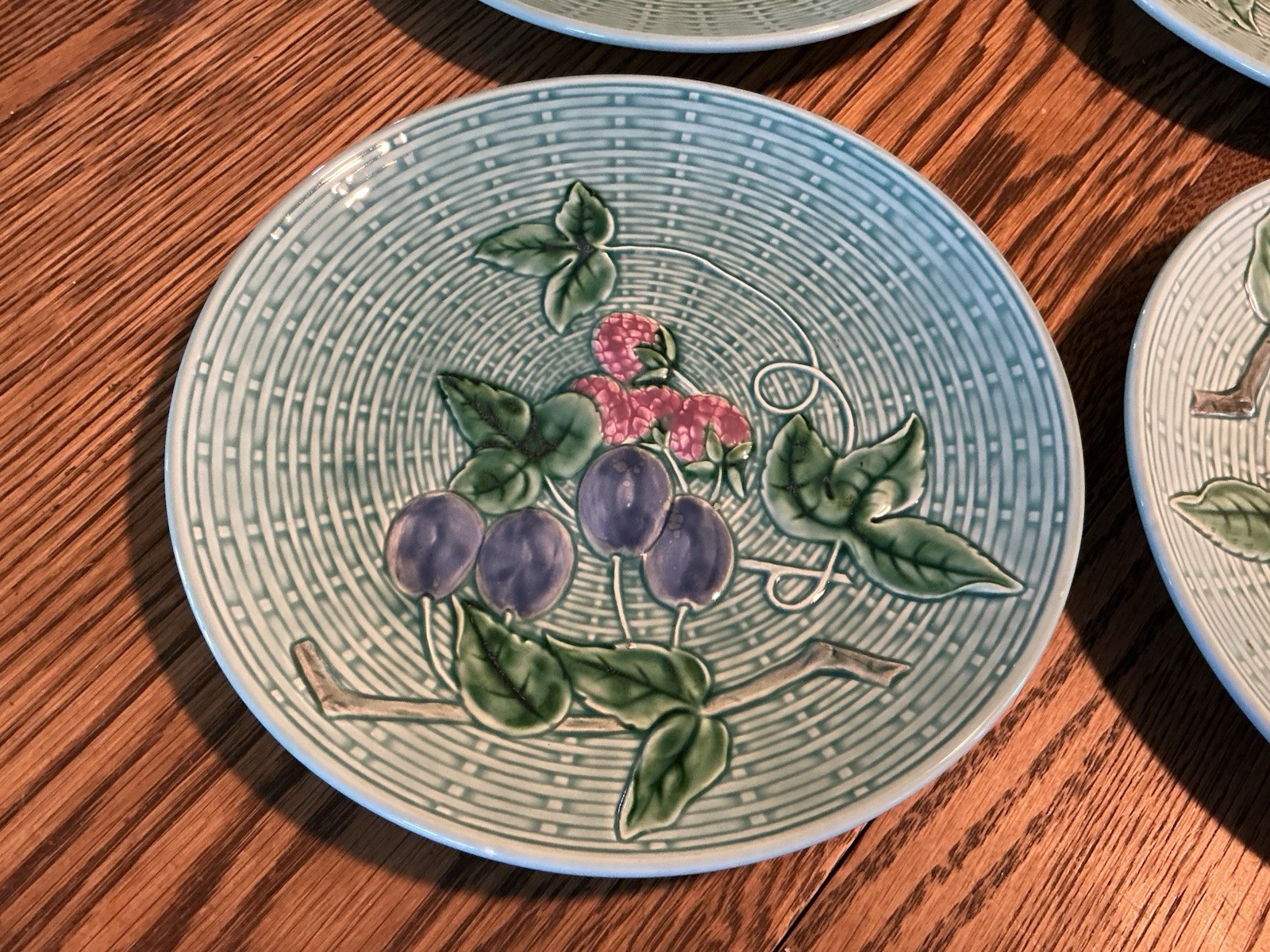 SET Of SIX Majolica Plates Teal Aqua Raspberry Plumb 2230 B Germany Weave 7.75”