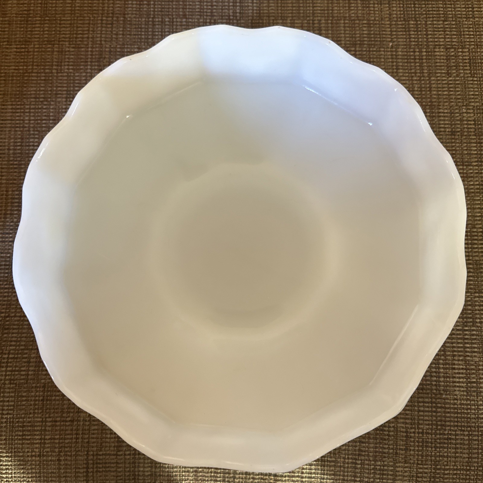Vintage FIRE-KING Anchor Hocking Pedestal Fruit Bowl White Milk Glass Grapevines