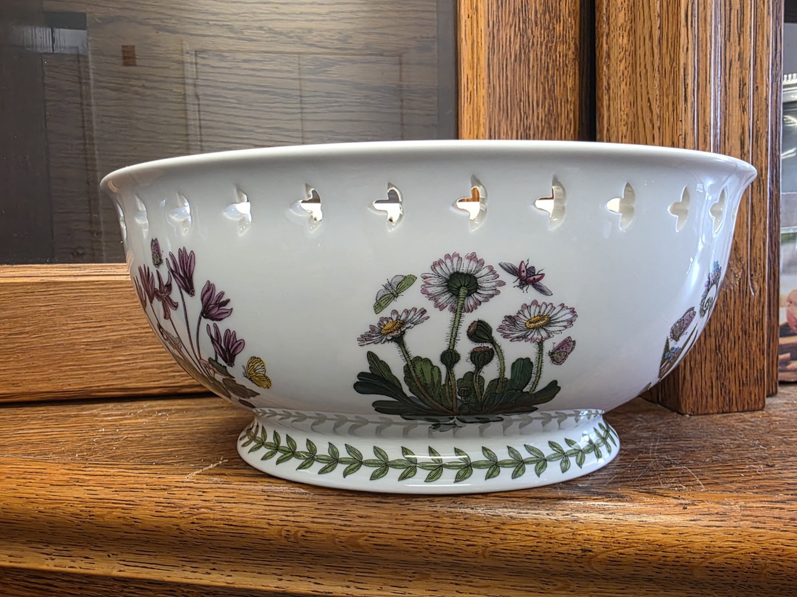 Portmeirion Botanic Garden Oval Pierced Rim Footed Ceramic Serving Bowl