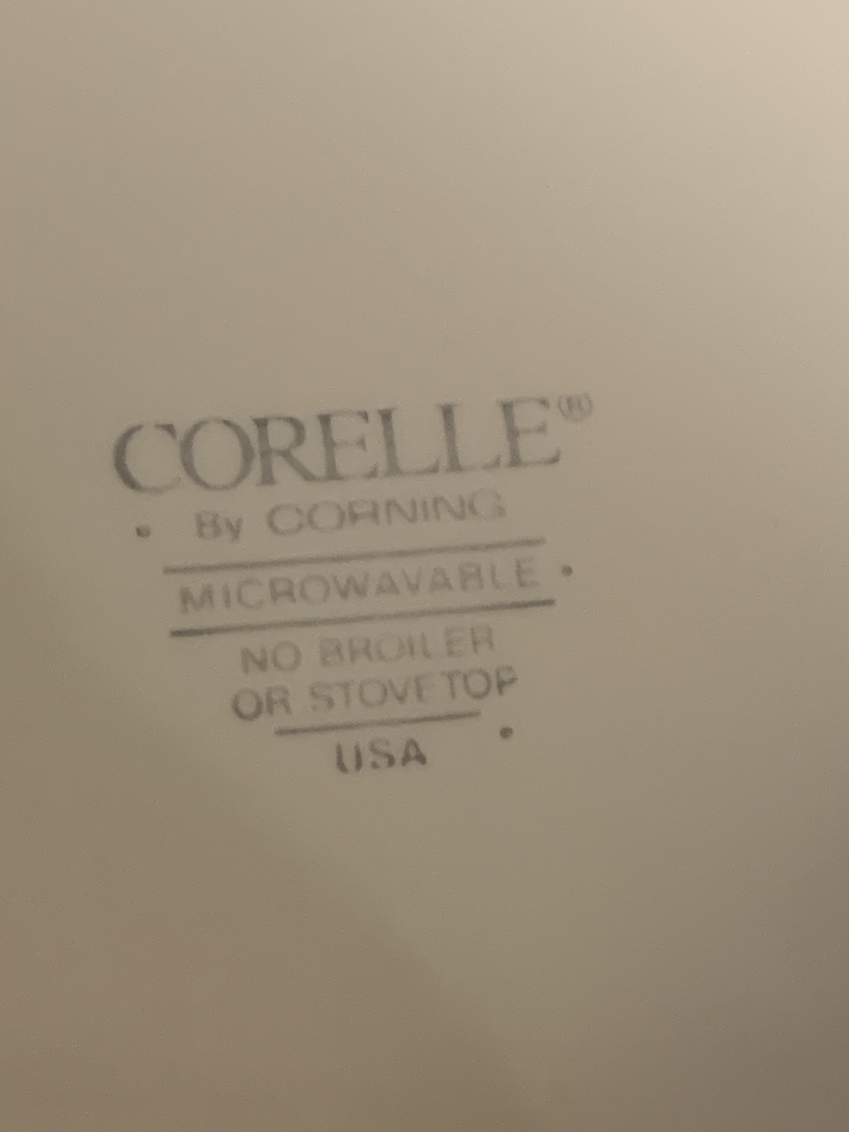 Vintage Corelle Sandstone Beige 9″ rimmed lunch luncheon salad plates 2 PIECES