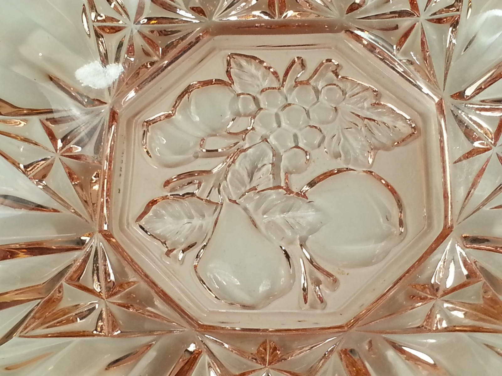 2pc Pink Glass Bowls Dishes Fruit Pattern