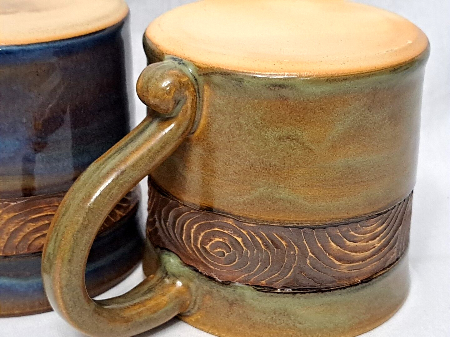 4 Studio Pottery Coffee Mugs Drip Glaze Native Island Look 18 Oz Carved Stamped