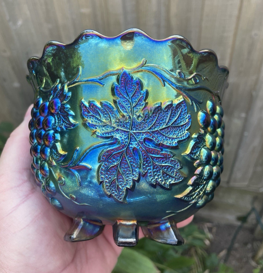 CARNIVAL GLASS ~ ELECTRIC DUGAN GRAPE DELIGHT FLARED NUT BOWL ~