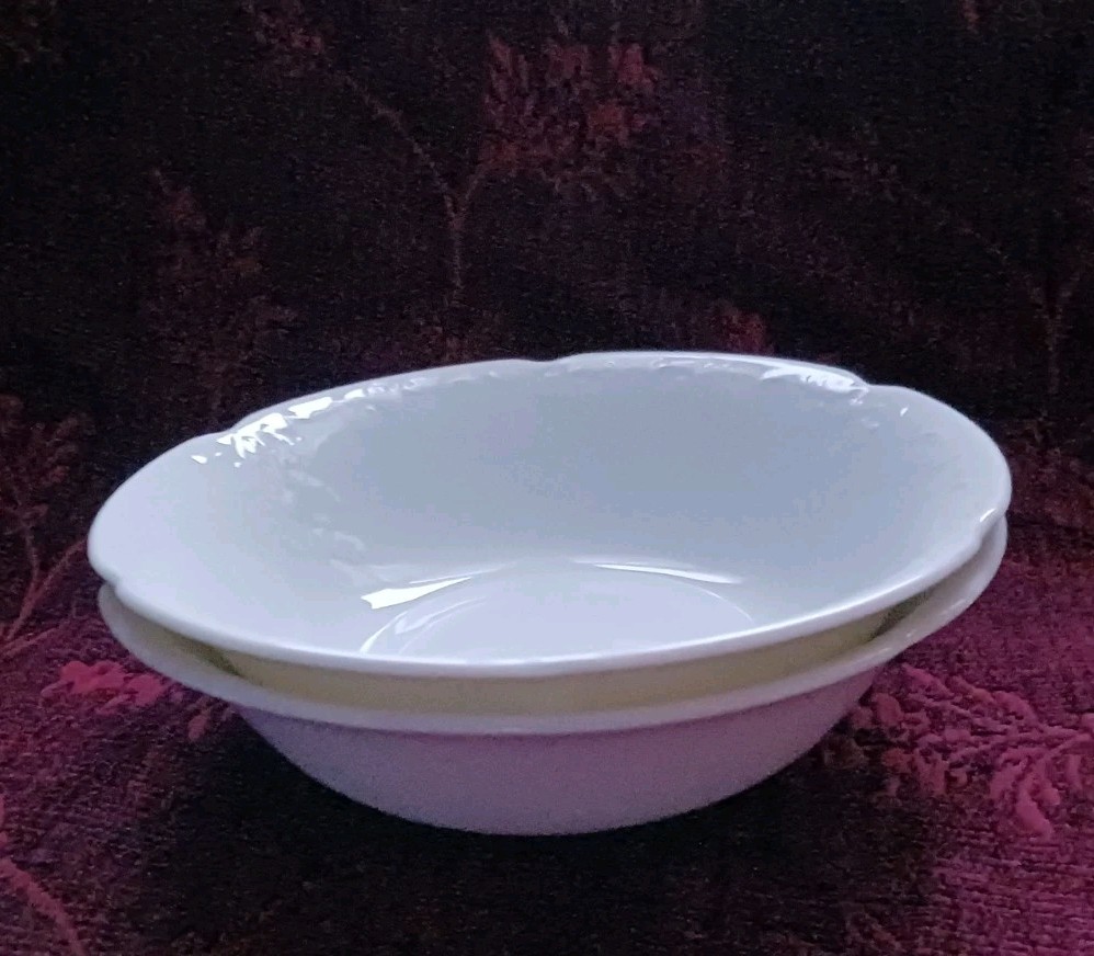 Kaiser Dubarry Cereal Bowls -Set/2 – 6 1/8 in. *Appear Unused*