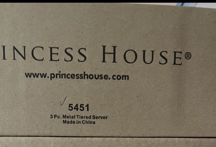 5451 Princess House Winter Vine Leaves Berries Metal 3pc Tiered Server NIB