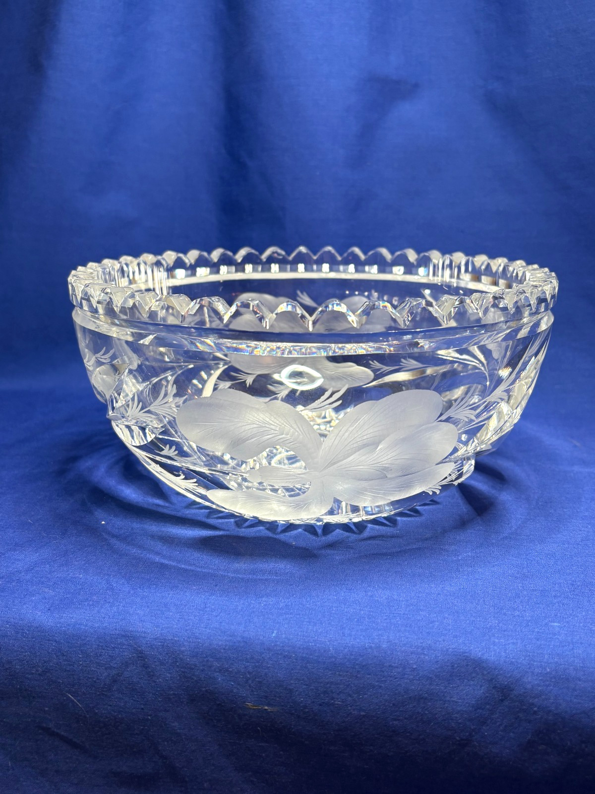 Signed Hawkes American Brilliant cut glass Gravic cut Iris pattern bowl