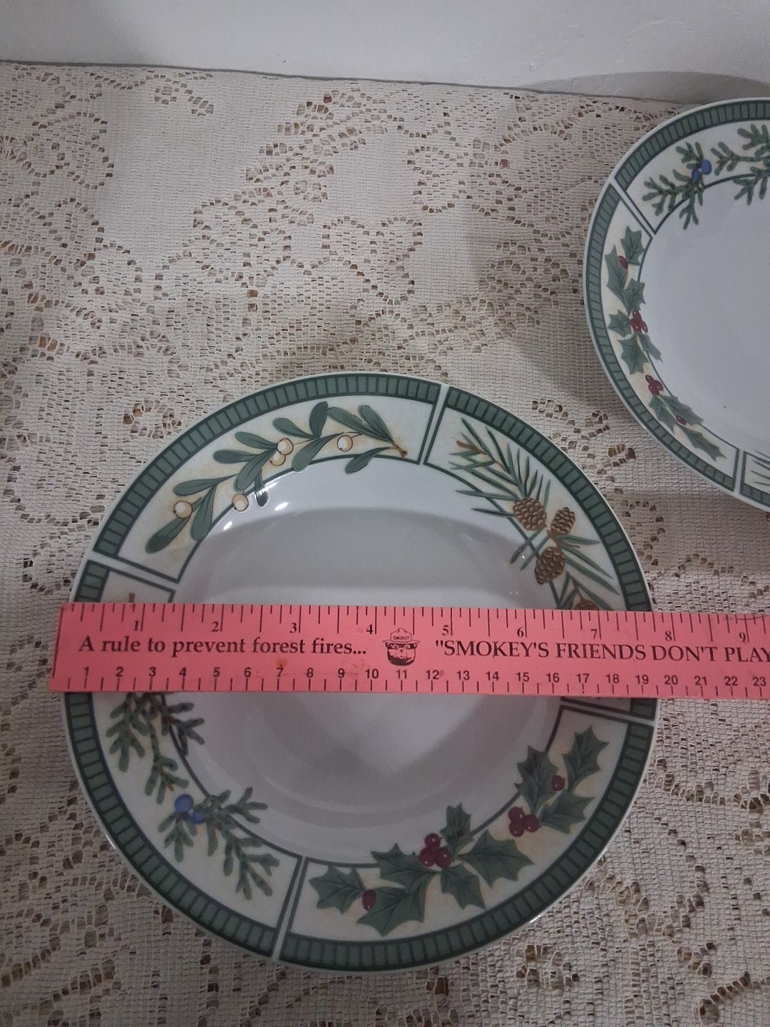 2 Fairfield Wintergreen Fine China Replacement Dinner Plates 10.25″ Pine Juniper