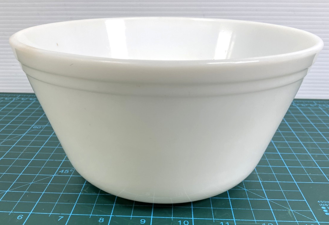 Vintage Fire King Oven Ware milk White Large Mixing Bowl 9” in Diameter glass