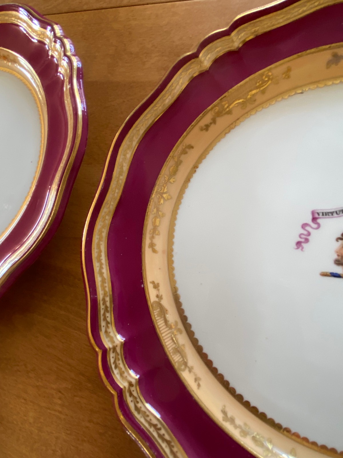 Antique 1850 – 1875 Paris Porcelain Set 4 Neoclassical Gilt Cabinet Plates
