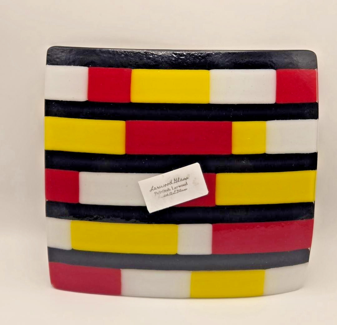 VTG. SIGNED DEBORAH LARWOOD Multicolor MONDRIAN Fused Art Glass Square Plate 8X8