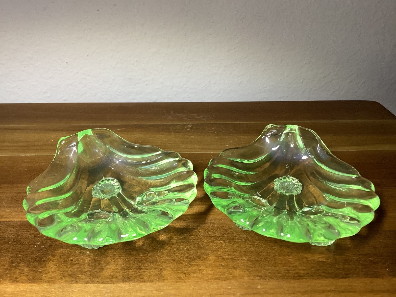 Vintage Uranium Green Glass Shell Footed Trinket Tray Salt Cellar Set of 2