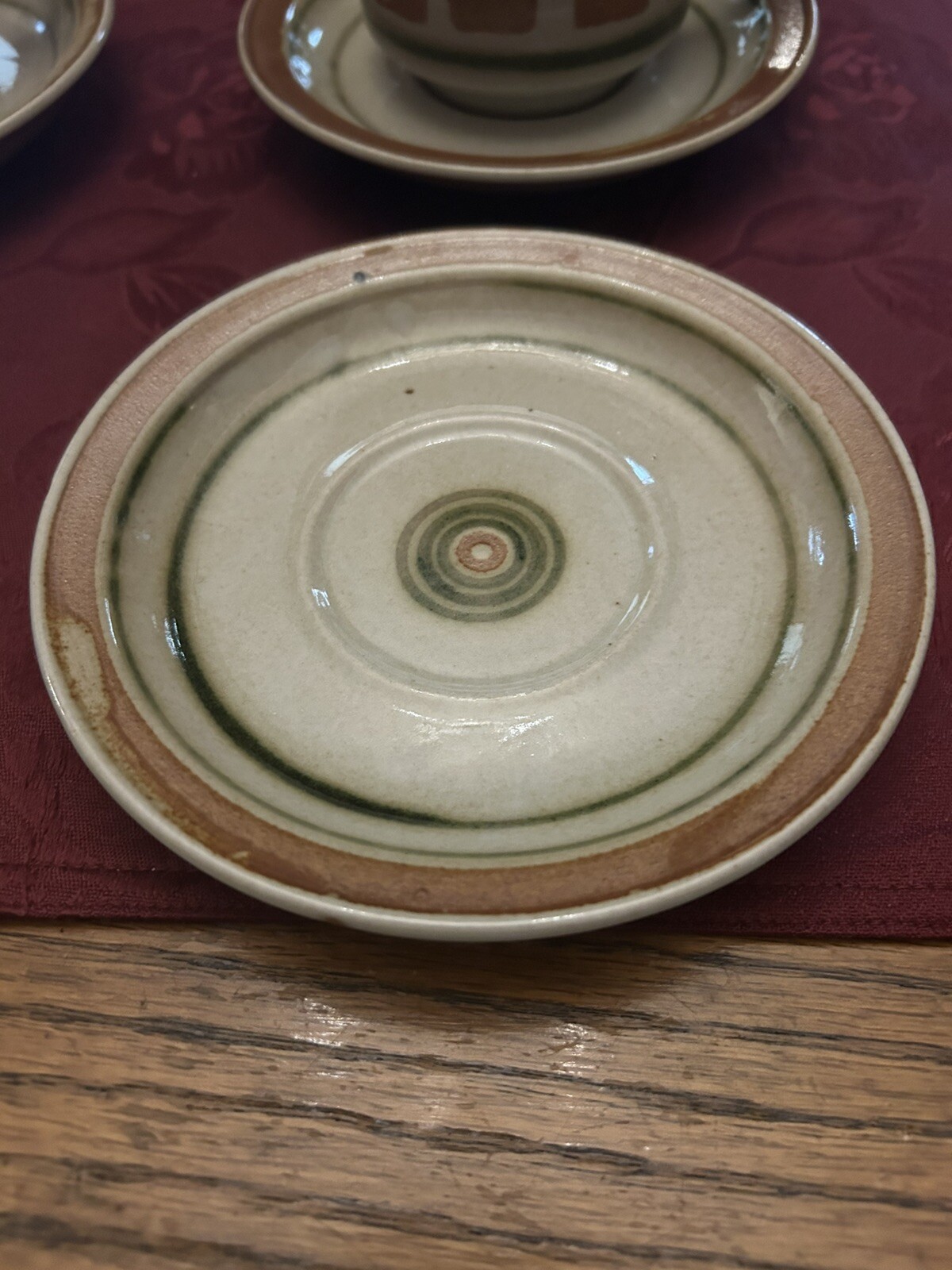 Stoneware 4 Saucers 2 Cups With Rings Brown Tones With Green