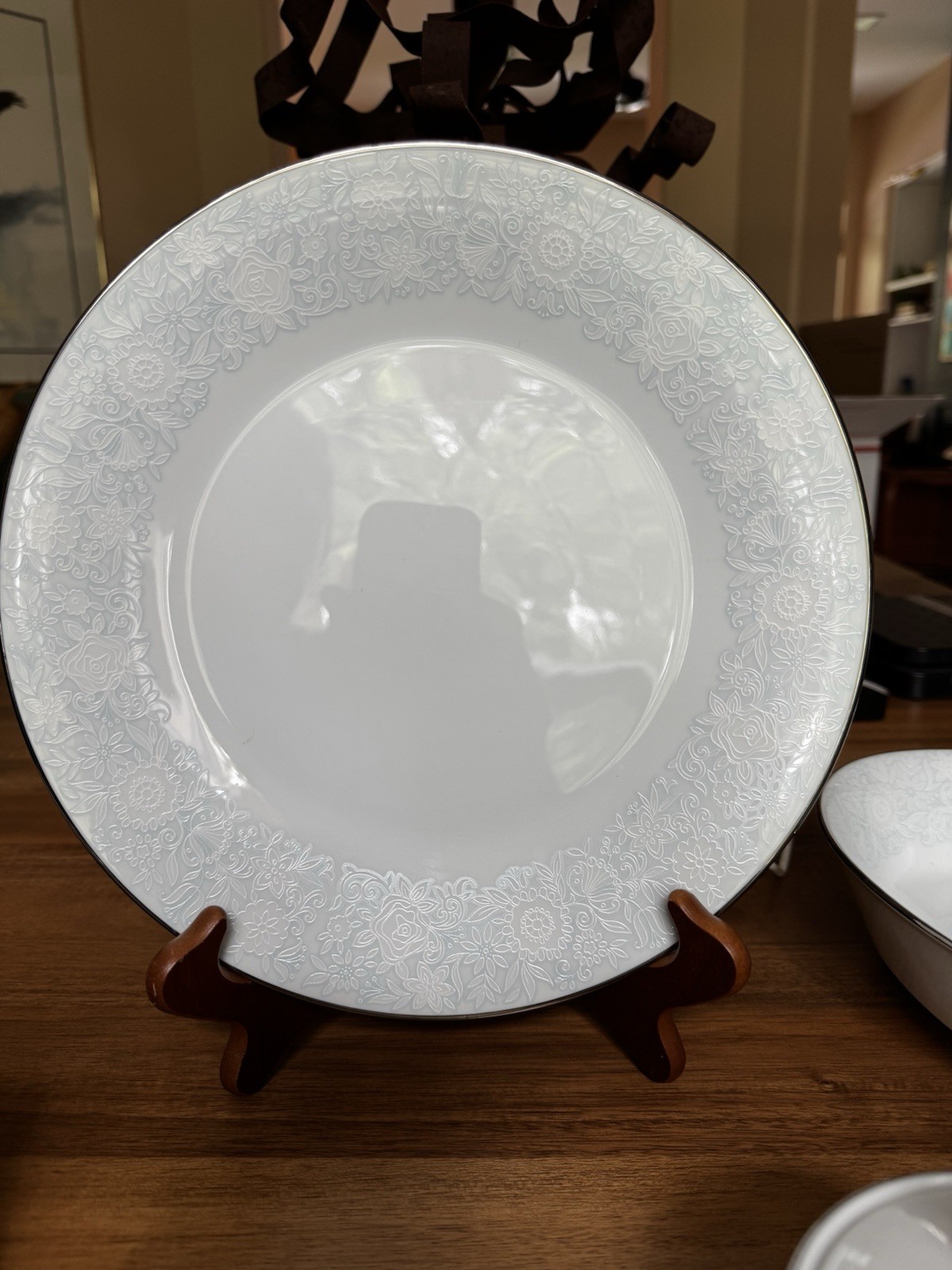 Vintage Ravel Noritake China White / Blue Lace Trim / Platinum Edge Dinner Plate