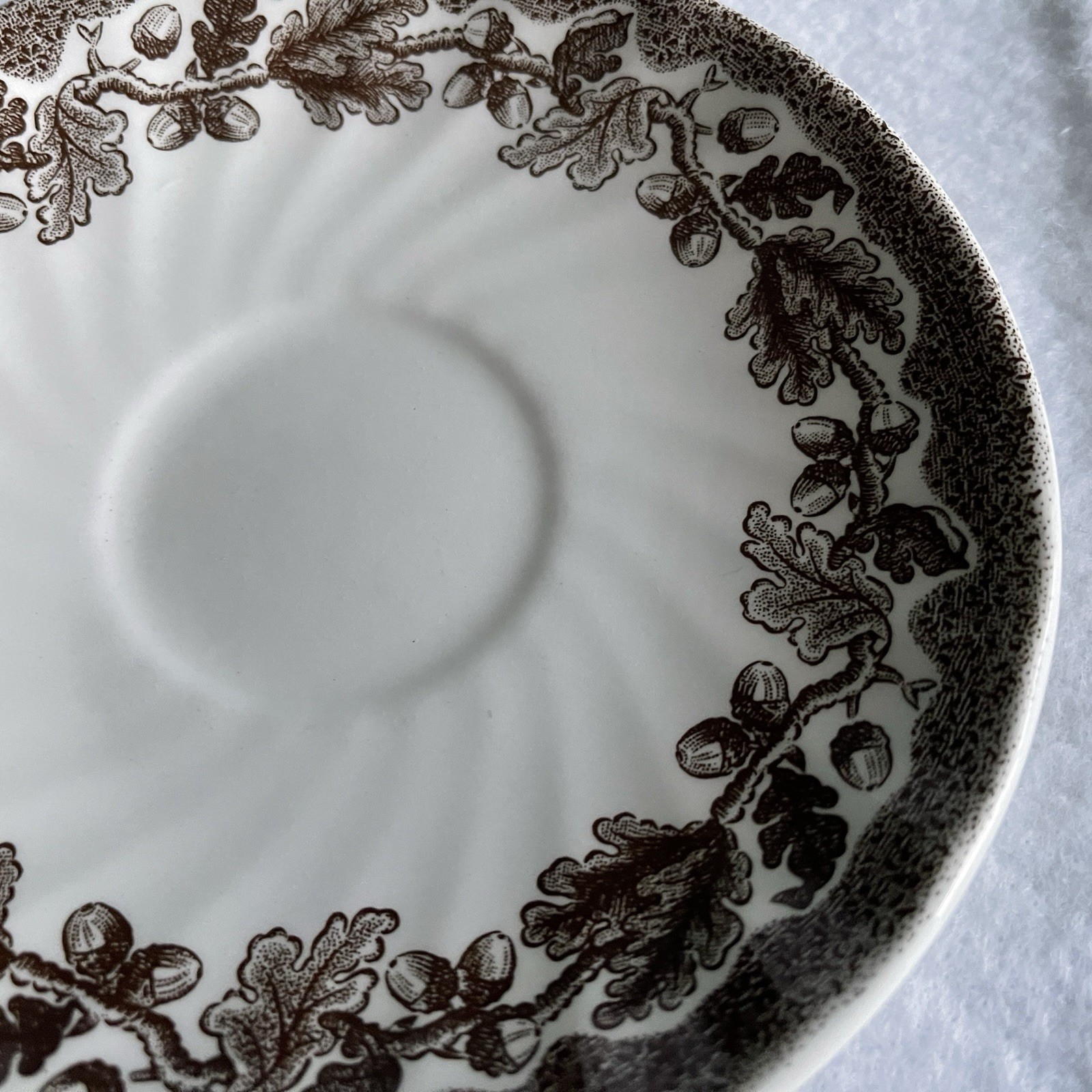 Churchill Country Life Brown Saucer Acorn Oak Leaf Pattern 5.5″ Vintage